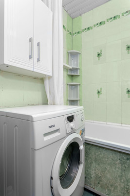 Продам трехкомнатную (3-комн.) квартиру, Садовая ул, 2Ак3, Металлострой п