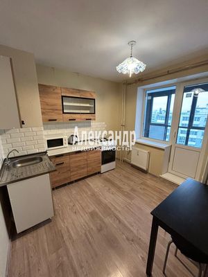 Сдам двухкомнатную (2-комн.) квартиру, Джанкойская ул, 1, Всеволожск г