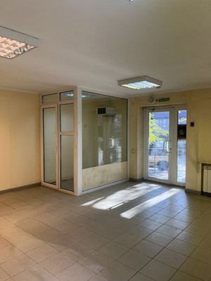 Продам коммерческое помещение 41,2 м2, Подполковника Иванникова ул, 10-12А, Калининград г