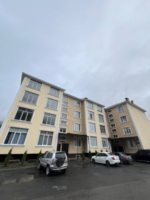 Продам двухкомнатную (2-комн.) квартиру, Согаева ул, 17, Эльбрус с
