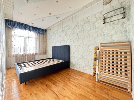 Продам многокомнатную квартиру, Ногмова ул, 82, Нальчик г