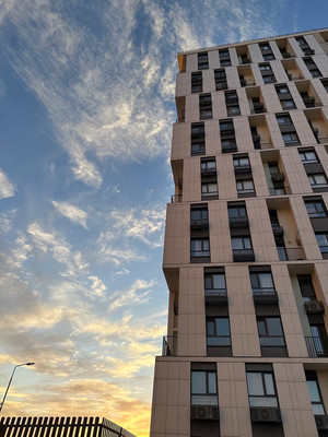 Продам трехкомнатную (3-комн.) квартиру, Бородина ул, 59в, Симферополь г