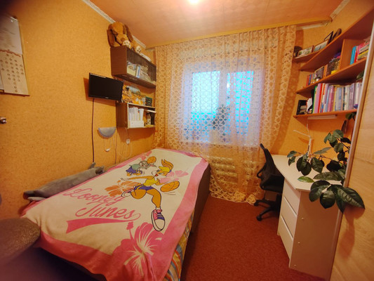 Продам многокомнатную квартиру, Ленинградский пр-кт, 32, Нижний Тагил г