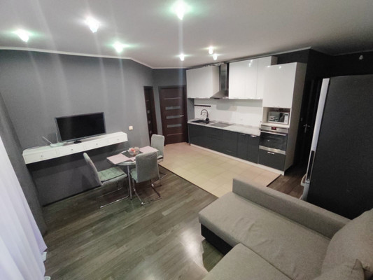 Продам трехкомнатную (3-комн.) квартиру, Еременко ул, 60/11, Ростов-на-Дону г