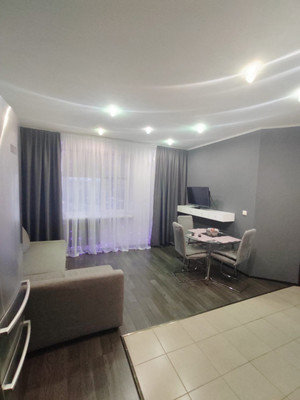 Продам трехкомнатную (3-комн.) квартиру, Еременко ул, 60/11, Ростов-на-Дону г