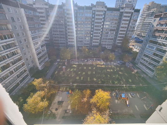 Продам многокомнатную квартиру, Родонитовая ул, 6, Екатеринбург г