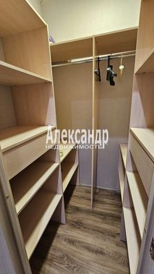 Продам однокомнатную (1-комн.) квартиру, Русановская ул, 19к4, Санкт-Петербург г
