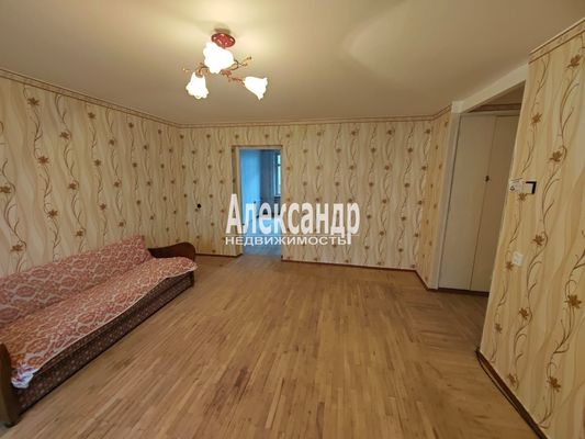 Продам трехкомнатную (3-комн.) квартиру, Солидарности пр-кт, 13к2, Санкт-Петербург г