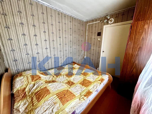 Продам трехкомнатную (3-комн.) квартиру, Юбилейная ул, 2, Уяр г