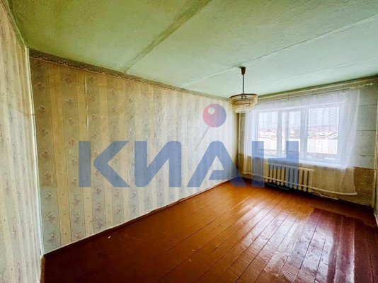 Продам трехкомнатную (3-комн.) квартиру, Юбилейная ул, 2, Уяр г