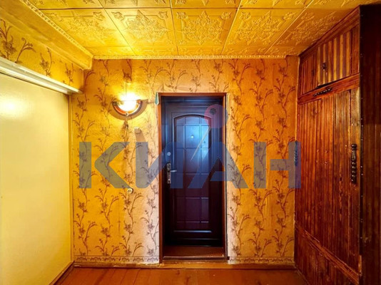 Продам трехкомнатную (3-комн.) квартиру, Юбилейная ул, 2, Уяр г