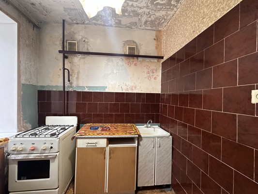 Продам трехкомнатную (3-комн.) квартиру, Гвардейская ул, 67, Нижний Тагил г