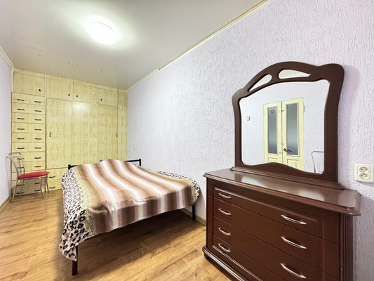 Продам двухкомнатную (2-комн.) квартиру, Шортанова ул, 40/31, Нальчик г