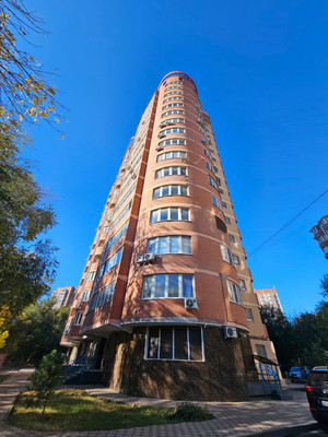 Продам трехкомнатную (3-комн.) квартиру, Ленина пр-кт, 105Г, Ростов-на-Дону г