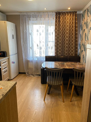 Продам двухкомнатную (2-комн.) квартиру, Гражданская ул, 14, Челябинск г