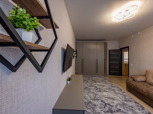 Сдам двухкомнатную (2-комн.) квартиру, Батурина ул, 131, Симферополь г