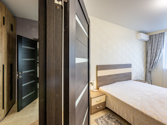 Сдам двухкомнатную (2-комн.) квартиру, Батурина ул, 131, Симферополь г