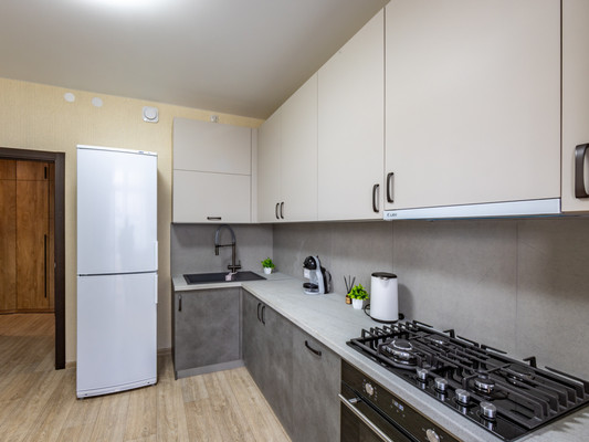 Сдам двухкомнатную (2-комн.) квартиру, Батурина ул, 131, Симферополь г