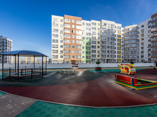 Сдам двухкомнатную (2-комн.) квартиру, Батурина ул, 131, Симферополь г