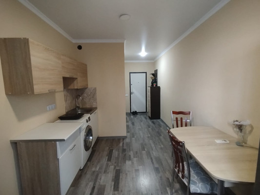 Продам однокомнатную (1-комн.) квартиру, Ильича пл, 4, Туапсе г