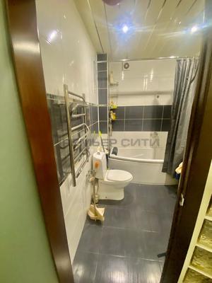 Продам однокомнатную (1-комн.) квартиру, Сиреневый б-р, 2, Калуга г