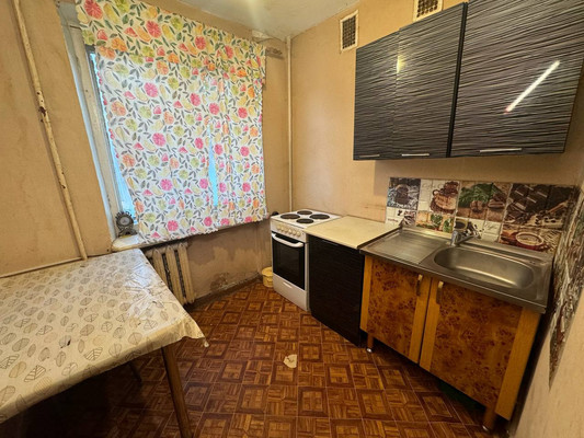 Продам трехкомнатную (3-комн.) квартиру, Таежный мкр, 1, Комсомольск-на-Амуре г