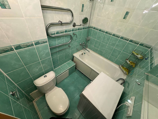 Продам двухкомнатную (2-комн.) квартиру, Интернациональный пр-кт, 31, Комсомольск-на-Амуре г