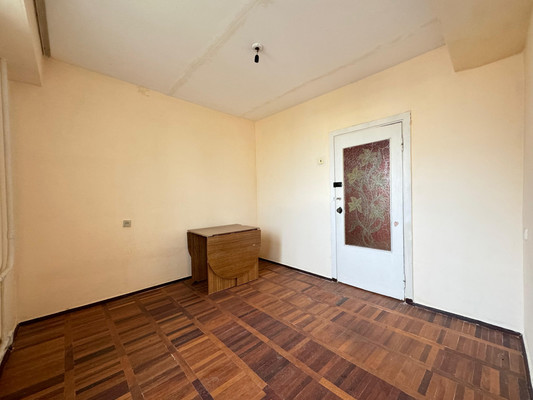 Продам трехкомнатную (3-комн.) квартиру, Ахохова ул, 96А, Нальчик г