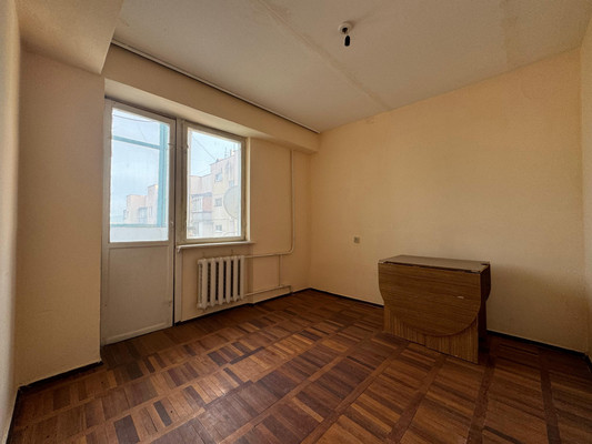 Продам трехкомнатную (3-комн.) квартиру, Ахохова ул, 96А, Нальчик г