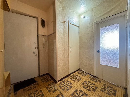 Продам трехкомнатную (3-комн.) квартиру, Ахохова ул, 96А, Нальчик г