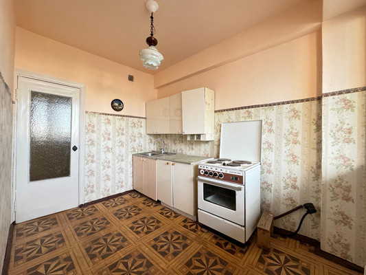 Продам трехкомнатную (3-комн.) квартиру, Ахохова ул, 96А, Нальчик г