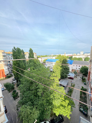 Продам трехкомнатную (3-комн.) квартиру, Ахохова ул, 96А, Нальчик г