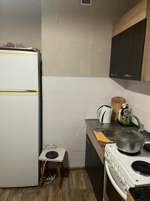 Продам трехкомнатную (3-комн.) квартиру, Строгинский б-р, 4к1, Москва г
