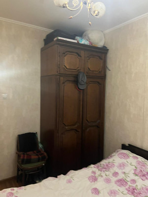 Продам трехкомнатную (3-комн.) квартиру, Строгинский б-р, 4к1, Москва г