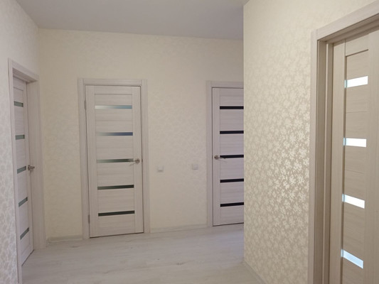 Продам двухкомнатную (2-комн.) квартиру, Крымской весны ул, 6, Мирное с