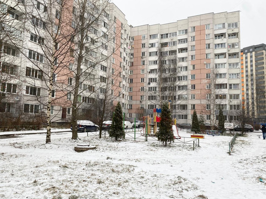 Продам однокомнатную (1-комн.) квартиру, 1-й мкр, 9, имени Свердлова гп