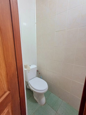 Продам двухкомнатную (2-комн.) квартиру, Комарова ул, 14, Песчаное с