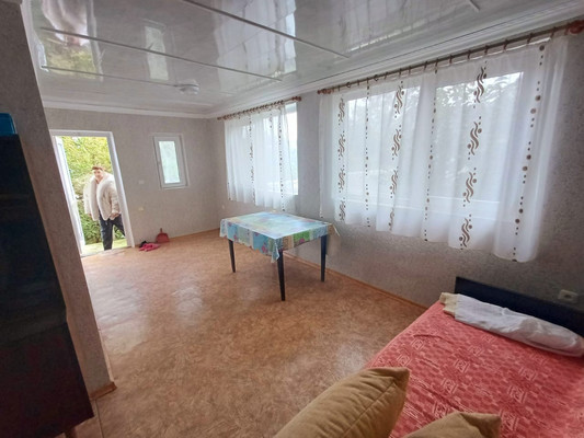 Продам двухкомнатную (2-комн.) квартиру, Комарова ул, 14, Песчаное с