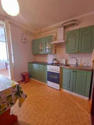 Продам двухкомнатную (2-комн.) квартиру, Комарова ул, 14, Песчаное с