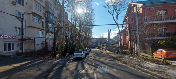 Продам трехкомнатную (3-комн.) квартиру, Шаумяна ул, 36, Туапсе г