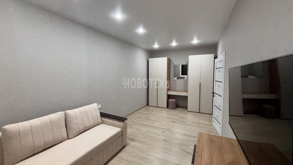 Сдам однокомнатную (1-комн.) квартиру, Коммунистическая ул, 9, Крымск г