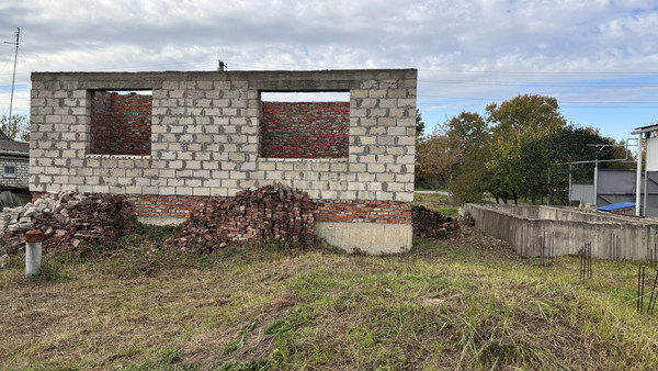 Продам участок 7 соток, Лебединая ул, 34, Крымск г, 0 км от города