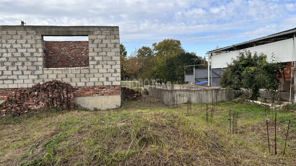 Продам участок 7 соток, Лебединая ул, 34, Крымск г, 0 км от города