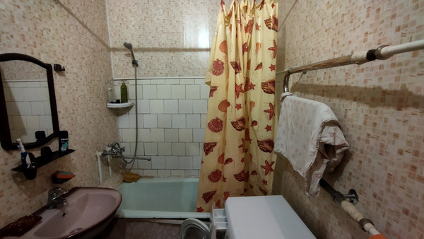 Продам двухкомнатную (2-комн.) квартиру, Шувандиной ул, 119, Иваново г