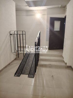 Продам двухкомнатную (2-комн.) квартиру, 33, Романовка п