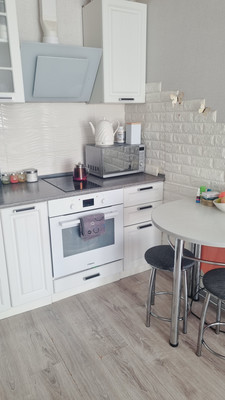 Продам трехкомнатную (3-комн.) квартиру, Вишневая ул, 18, Верхний Юрт с