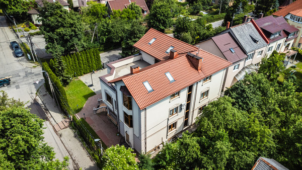 Продам офисное помещение 710,4 м2, Ватутина ул, 18, Калининград г
