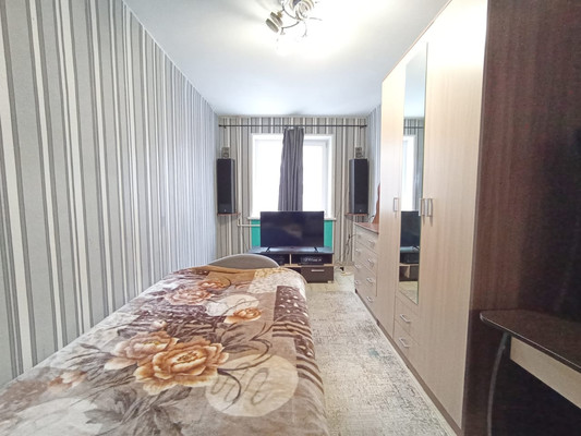 Продам двухкомнатную (2-комн.) квартиру, Новоселов ул, 7к1, Рязань г