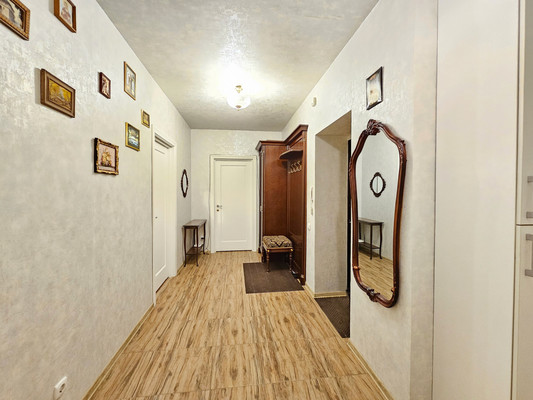 Продам двухкомнатную (2-комн.) квартиру, Малое ш, 3, Рязань г
