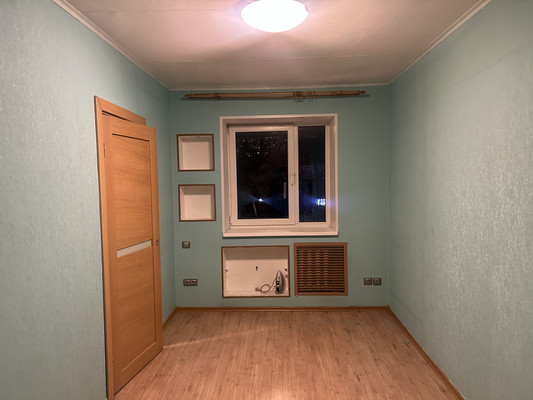 Продам двухкомнатную (2-комн.) квартиру, Капитана Тарана проезд, 21, Мурманск г